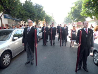 Solemne Procesión Eucarística, por las calles de la barriada Sevillana del Cerro del Águila‏