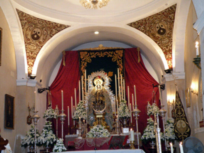 Altar y cultos en la capilla del Carmen de Calatrava (Sevilla)&#8207;