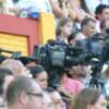 Susto y voltereta de José Tomás que sufrió una cogida en Huelva sin consecuencias