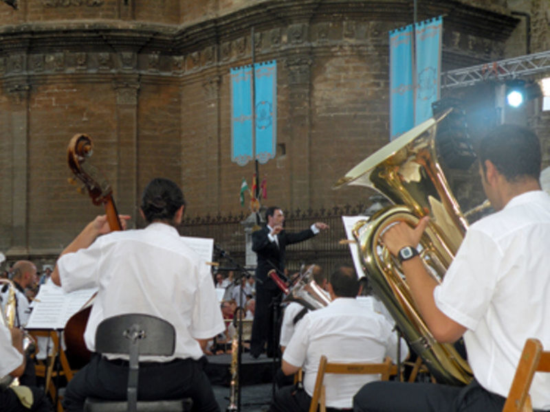 Concierto Extraordinario de la víspera de la Virgen de los Reyes