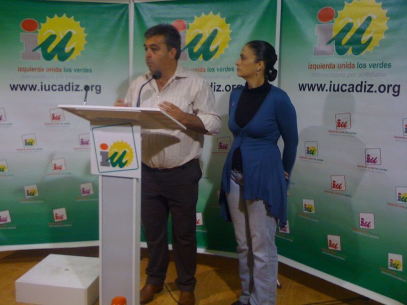 IU presenta los primeros puestos de la lista con la que Cadiz pretende acabar con el bipartidismo en el Congreso