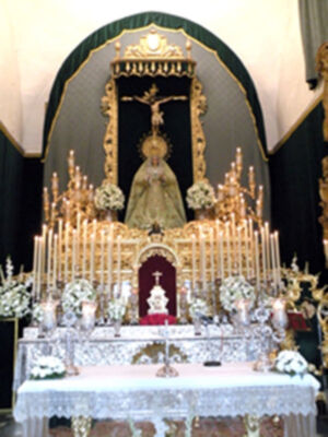 Espectacular altar de cultos de Triduo en honor a María Stma. de las Angustias Coronada de Alcalá del Río&#8207;