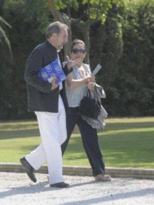 El emotivo reencuentro de los duques de Alba y su madrina Carmen Tello tras la boda
