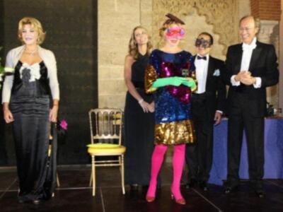 Fiesta de gala y mascaras en los Reales Alcázares de Sevilla  