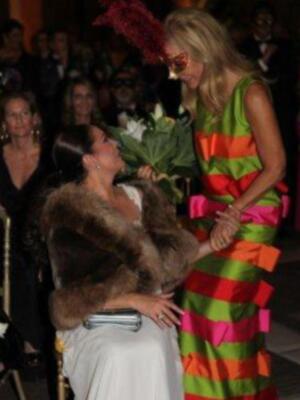 Fiesta de gala y mascaras en los Reales Alcázares de Sevilla  