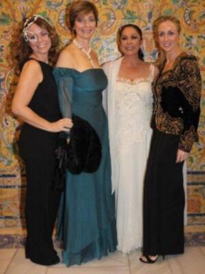 Fiesta de gala y mascaras en los Reales Alcázares de Sevilla  