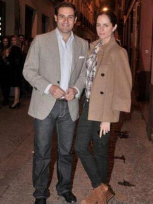 Francisco Rivera, con su novia Lourdes, feliz por la paternidad y la boda de su hermano pequeño