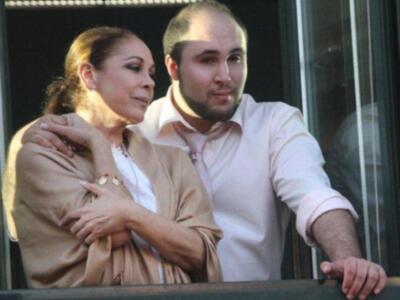 Gran excusiva de HOLA! Kiko Rivera Pantoja y Jessica Bueno esperan su primer hijo