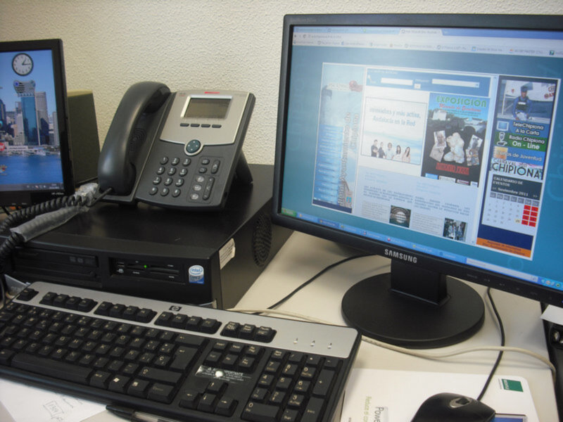 El ayuntamiento de Chipiona se ahorrará 21600 euros en la prestación del servicio de telefonía 