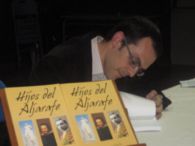 El libro "Hijos del Aljarafe" se presenta el jueves 1 en la Biblioteca Municipal de Huévar