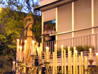 Pio XII y Begoña con la fe de la Milagrosa Sevillana.