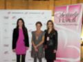 Tres mujeres posan juntas en un evento de belleza en Andalucía, promovido por Beauty Fever.