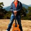 Pedro Guerra presenta el 16 de enero en el teatro Lope de vega de Sevilla su nuevo álbum El mono espabilado