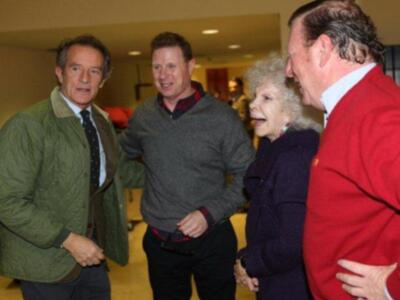 La duquesa de Alba se divierte con imitación que de ella hacen los Morancos 