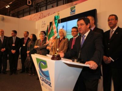 Loaiza destaca la buena salud del turismo extranjero y confía en el Bicentenario para atraer más turistas nacionales(Cádiz)