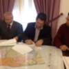 Firmado el contrato de suministro e instalación de la caldera de biomasa de la piscina municipal(Chipiona)