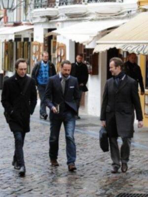 El príncipe haakon de noruega visita privada a Córdoba