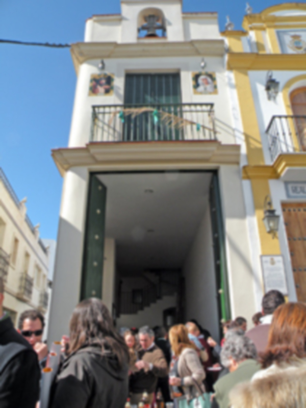 Presentación del tercer cartel de la Tertulia cofrade verde capirote de Alcalá del Río