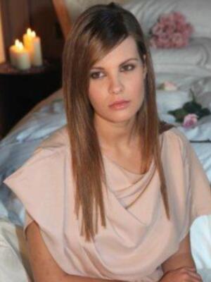 Jessica Bueno, madrina de una revista de bodas