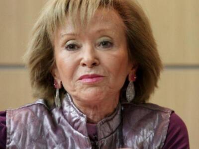 María Teresa Fernández de la Vega luce su nueva imagen en Sevilla