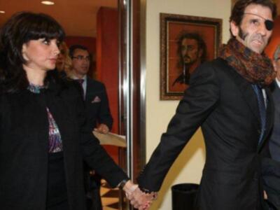 Padilla triunfa y pone banderillas con parche de diseño en un ojo