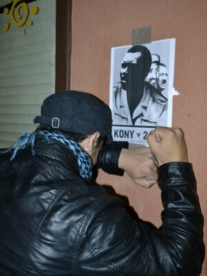 Creando Futuro participa en la campaña Invisible Children que denuncia los actos criminales de Joseph Kony en Uganda(Chipiona)