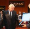  María González acompaña a su padre Felipe González homenajeado en Sevilla al cumplirse el XX aniversario de la inauguración de la expo 92 