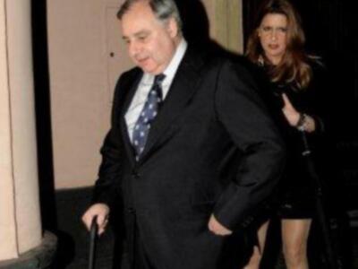 Numerosos personajes conocidos en Feria de Sevilla 2012