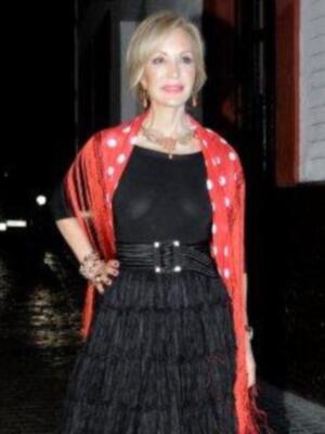 Numerosos personajes conocidos en Feria de Sevilla 2012