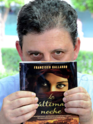 'La última noche', de Francisco Gallardo, el libro mas vendido de la Feria del libro de Sevilla