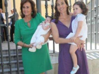 Bautizo de Manuela, nieta de Carmen Tello