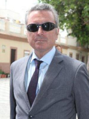 José Fernando recibe un millón de euros, herencia de Rocío Jurado de mano de su padre Ortega Cano