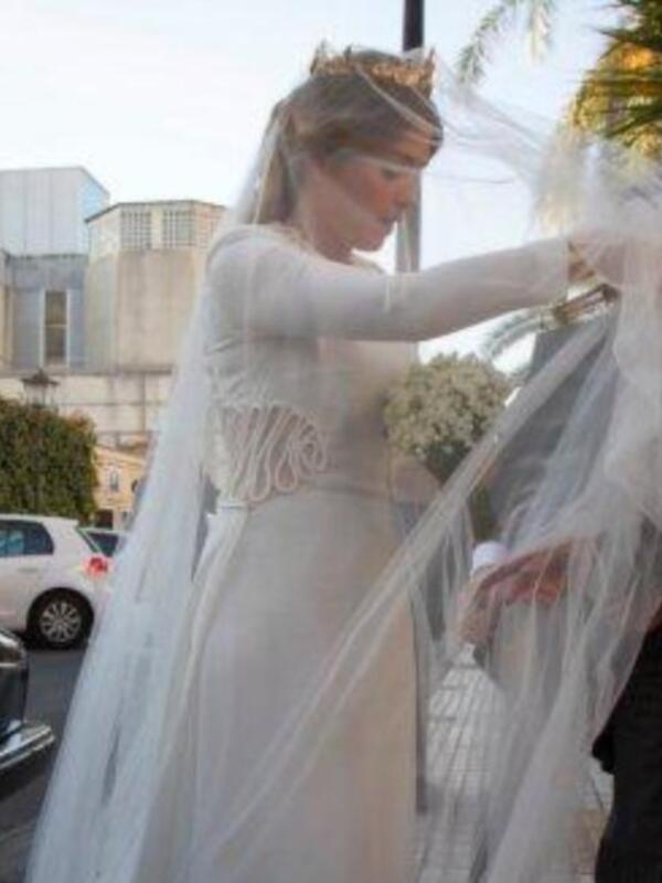 Ana Rosa Quintana, de boda en Sevilla con pantalones de Lamé