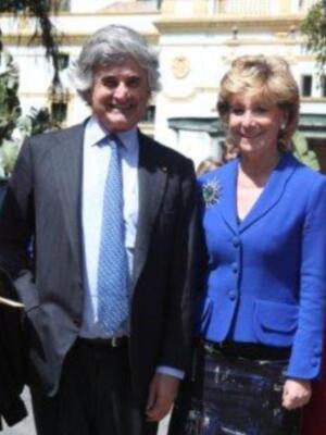 Esperanza Aguirre lo deja por su familia