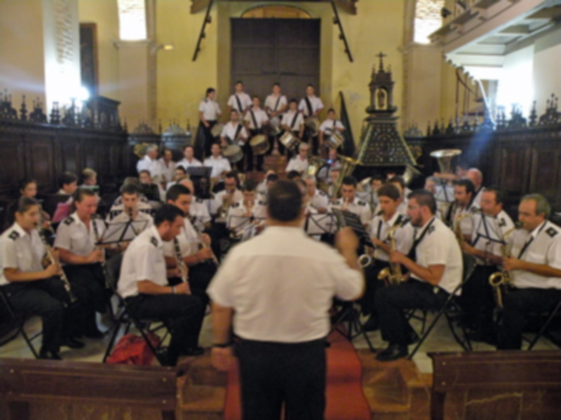Provincia.El Profesor e Historiador D. Manuel Morales Morales, pronuncio una disertación, sobre el canto de la Sentencia de Pilatos en la Hermandad de Jesús Nazareno de Alcalá del Río.