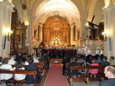 Sevilla.Concierto de marcha procesional de la A.M Dulce Nombre de Jesús de Estepa  en la Iglesia  Parroquial por la Hermandad del Nazareno de Alcalá del Rio.