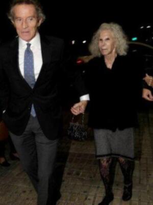 Los duques de Alba, Naty Abascal, Ana María Abascal y Alejandra Ortiz Osborne y su marido Joaquín Buendía, en el estreno de placido domingo en la maestranza 