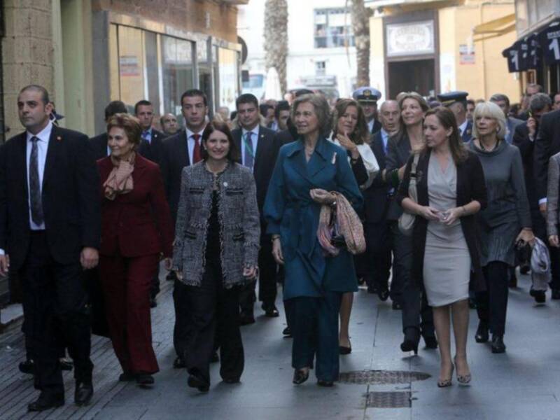 La Reina anfitriona de las primeras damas iberoamericanas visitan Cádiz y Jerez