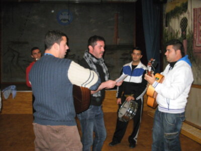 La chirigota Los que no se hartan de Chopper confían en hacer un papel digno en el concurso del Gran Teatro Falla de Cádiz.-(Chipiona)