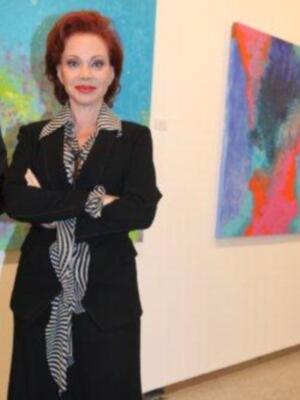 Paloma San Basilio expone por primera vez en Sevilla sus cuadros