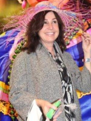 Carmen Martínez Bordiú inaugura el salón del caballo en Sevilla