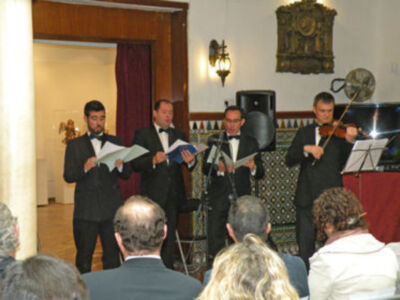 Sevilla.Concierto de coplas en la clausura expositiva de la Hermandad de San Isidoro de Sevilla.