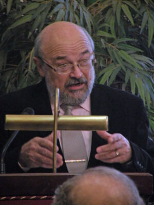 Sevilla. La tertulia Cruz de Carey, presento su anual cartel cofrade 2013