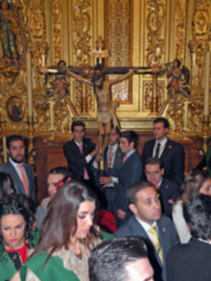 Provincia. Procesión claustral de los titulares de la Hermandad de Vera-cruz de Alcalá del Río.