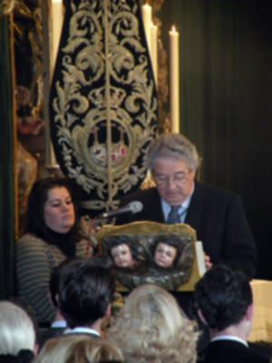 Provincia. Procesión claustral de los titulares de la Hermandad de Vera-cruz de Alcalá del Río.
