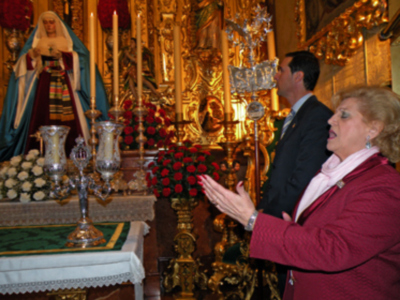 El paso de la Virgen de las Angustias de Alcalá del Río, llevará un cirio de los donantes de Órganos.
