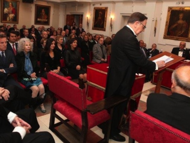 La duquesa de Alba, presidenta de honor de la fundación real academia de medicina y cirugía de Sevilla
