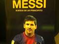 Portada del libro "Messi: Sueños de un Principito" de José Manuel García-Otero, con una imagen de Lionel Messi en el campo de fútbol.