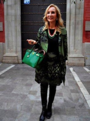 Carmen Lomana en la Semana Santa sevillana