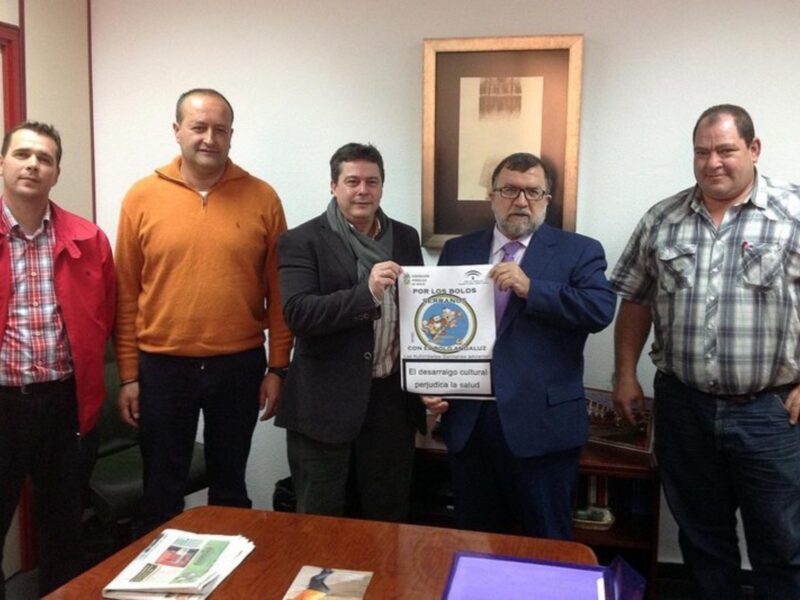 Grupos comunitarios presentan una iniciativa para mejorar la salud de los niños.